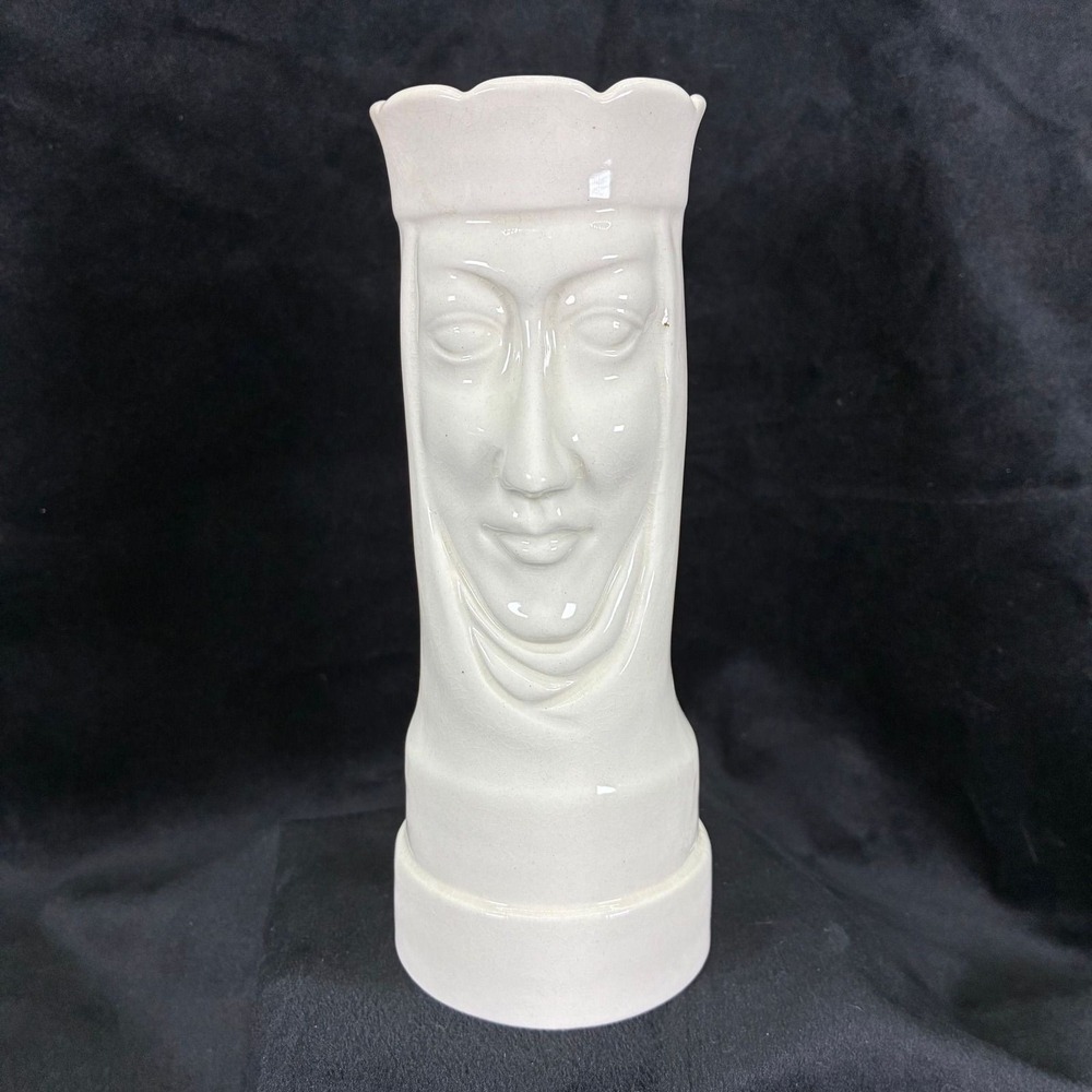 Vintage White Ceramic Face Head Vase Scalloped Rim Glossy Glaze 6.5 Inch